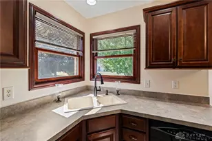 1479 Lantern Ln, Troy, OH 45373 - Photo 14