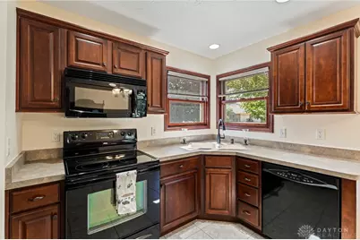 1479 Lantern Lane, Troy, OH 45373 - Photo 12