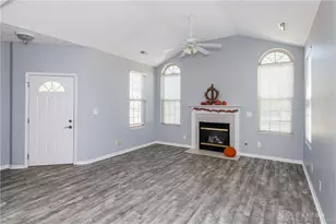 8823 Birkdale Hills Cir, Dayton, OH 45458 - Photo 6