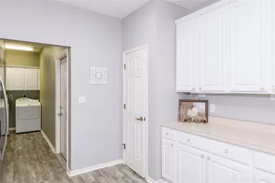8823 Birkdale Hills Circle, Dayton, OH 45458 - Photo 12