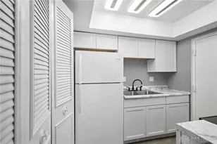 5003 Well Fleet Dr, Dayton, OH 45426 - Photo 8