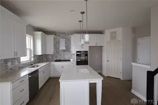 2017 Gln Vly Dr, Washington Twp, OH 45458 - Photo 10