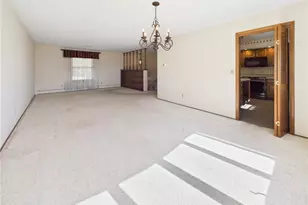 227 Hickory Dr, Greenville, OH 45331 - Photo 12