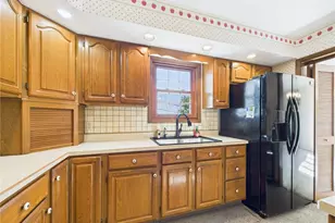 227 Hickory Dr, Greenville, OH 45331 - Photo 8