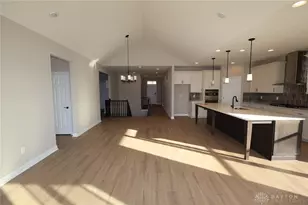 10098 Gully Pass Dr, Washington Twp, OH 45458 - Photo 16