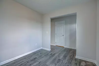 1221 Waterbury Drive, Franklin, OH 45005 - Photo 8