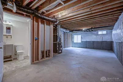 1221 Waterbury Drive, Franklin, OH 45005 - Photo 32