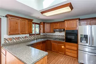 4863 Horseman Dr, Fairborn, OH 45324 - Photo 14