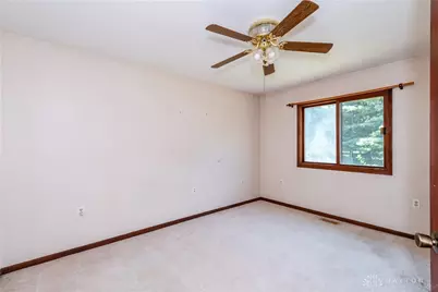 4863 Horseman Drive, Fairborn, OH 45324 - Photo 20