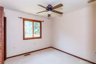 4863 Horseman Drive, Fairborn, OH 45324 - Photo 22