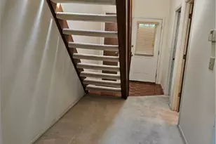 7881 Hackney Cir, Maineville, OH 45039 - Photo 4