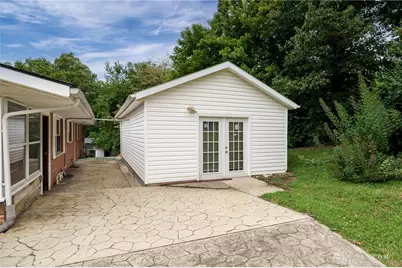 190 Oakridge Drive, Springfield, OH 45504 - Photo 6