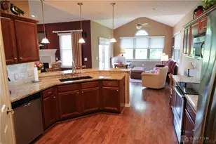 827 Foxfire Trail, Vandalia, OH 45377 - Photo 2