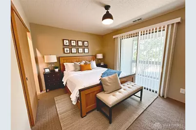 2744 Greystone Drive #E, Columbus, OH 43220 - Photo 4