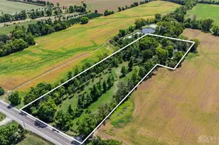 8620 W Third St, New Lebanon, OH 45345 - Photo 2