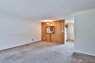 210 Zimmerman St, New Carlisle, OH 45344 - Photo 6