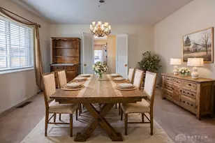 1818 Kathy Ln, Miamisburg, OH 45342 - Photo 10