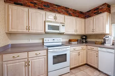 1818 Kathy Lane, Miamisburg, OH 45342 - Photo 12