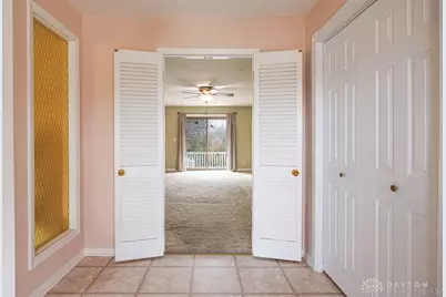 1818 Kathy Lane, Miamisburg, OH 45342 - Photo 4