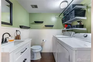 2113 Wellington Ct, Fairborn, OH 45324 - Photo 8