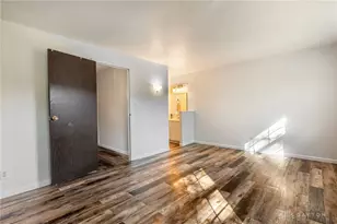 2113 Wellington Ct, Fairborn, OH 45324 - Photo 10