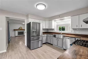 341 Cardigan Rd, Washington Twp, OH 45459 - Photo 8