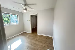 321 E Dorothy Ln, Dayton, OH 45419 - Photo 4