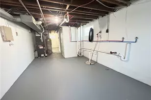 321 E Dorothy Ln, Dayton, OH 45419 - Photo 14