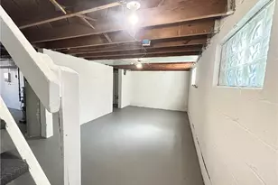 321 E Dorothy Ln, Dayton, OH 45419 - Photo 12