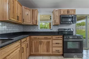 4124 Rosehill Dr, Beavercreek, OH 45431 - Photo 10