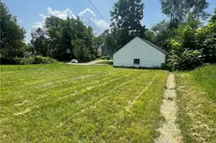 136 Niagara Ave, Dayton, OH 45405 - Photo 2