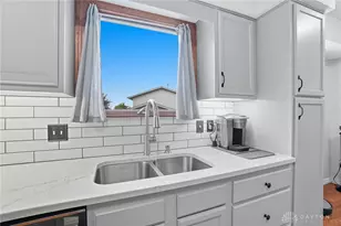 401 Granny Smith Ln, Middletown, OH 45044 - Photo 12