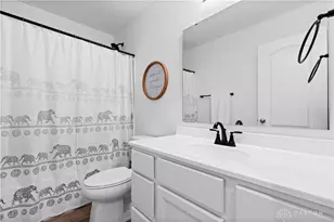 140 Kenneth Hamilton Way, Yellow Springs Vlg, OH 45387 - Photo 20