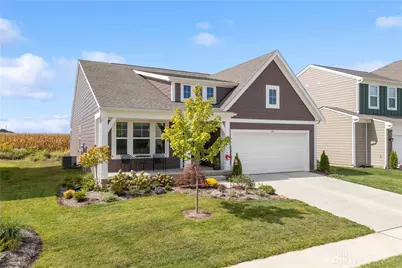 140 Kenneth Hamilton Way, Yellow Springs Vlg, OH 45387 - Photo 2