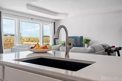 140 Kenneth Hamilton Way, Yellow Springs Vlg, OH 45387 - Photo 10