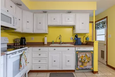 505 Durst Drive, Englewood, OH 45322 - Photo 10