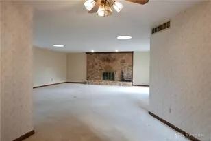 199 Finsbury Ln, Troy, OH 45373 - Photo 10