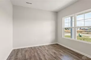 2936 Hoying Dr, Troy, OH 45373 - Photo 8