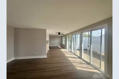 5873 Troy Villa Boulevard, Dayton, OH 45424 - Photo 8