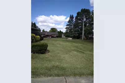 512 N Sherry Drive, Dayton, OH 45426 - Photo 4