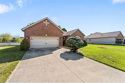 680 Loxley Lane, Troy, OH 45373 - Photo 2