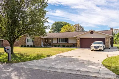 3653 Knollwood Drive, Beavercreek, OH 45432 - Photo 2