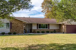 3653 Knollwood Dr, Beavercreek, OH 45432 - Photo 4