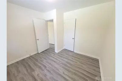 645 Brookfield Road, Dayton, OH 45429 - Photo 18