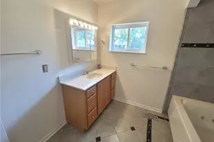 645 Brookfield Rd, Dayton, OH 45429 - Photo 16