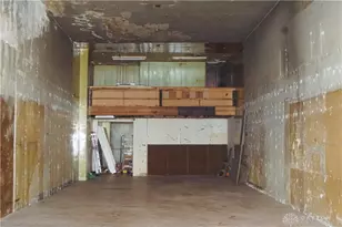 138 E 3rd St, Dayton, OH 45402 - Photo 2