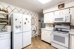 1105 Mockingbird Ln, Turtlecreek Twp, OH 45036 - Photo 18