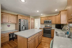 3236 Sioux Dr, Piqua, OH 45356 - Photo 12