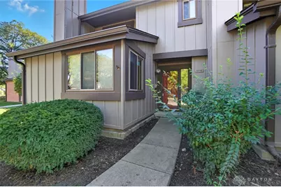 6046 N Quinella Way, Dayton, OH 45459 - Photo 4