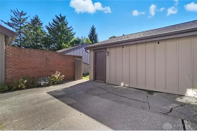 6046 N Quinella Way, Dayton, OH 45459 - Photo 44